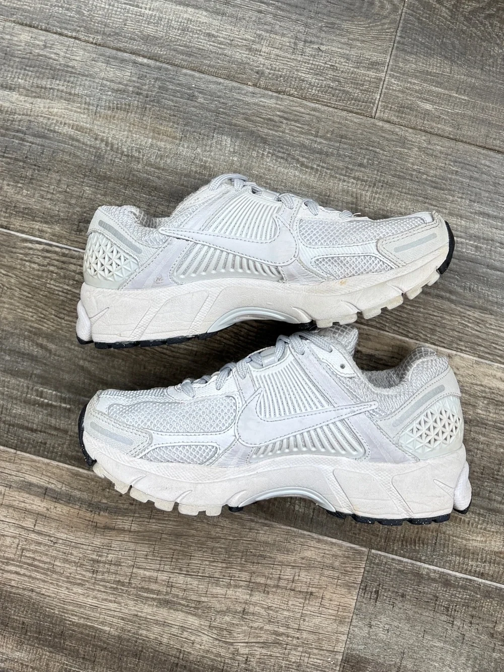 Nike p-6000 summit white pure platinum women’s sneakers 7